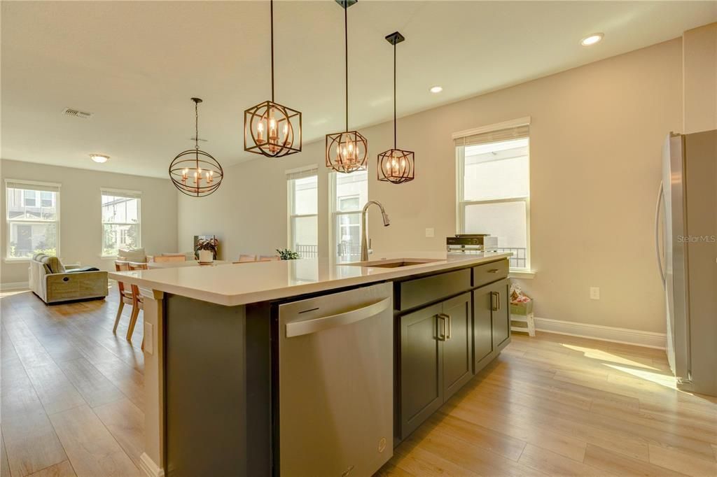 For Sale: $550,000 (4 beds, 2 baths, 2082 Square Feet)