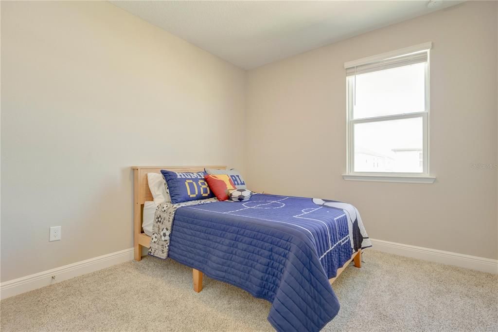 For Sale: $550,000 (4 beds, 2 baths, 2082 Square Feet)