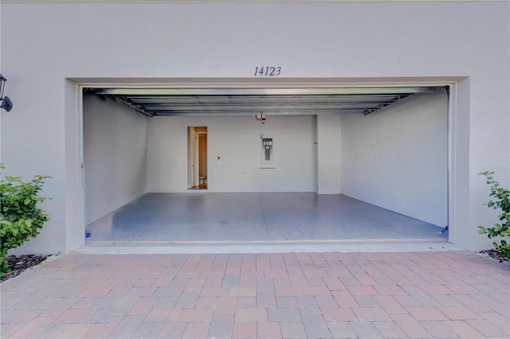 For Sale: $550,000 (4 beds, 2 baths, 2082 Square Feet)