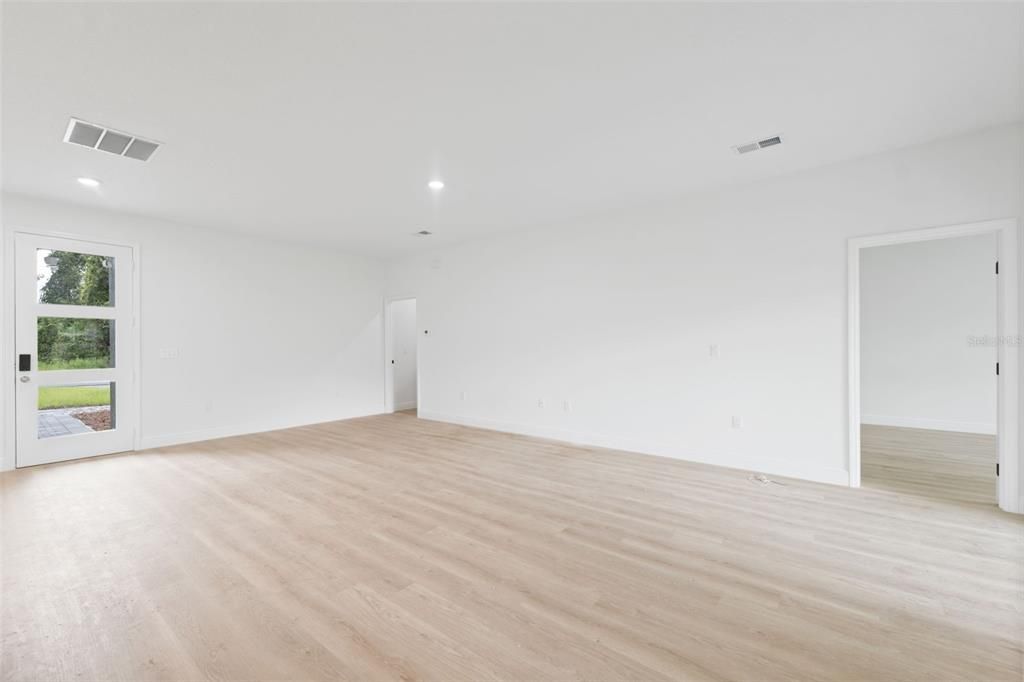 En Renta: $1,900 (4 camas, 2 baños, 1742 Pies cuadrados)