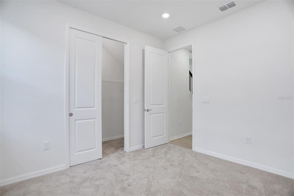 En Venta: $494,990 (4 camas, 3 baños, 2699 Pies cuadrados)
