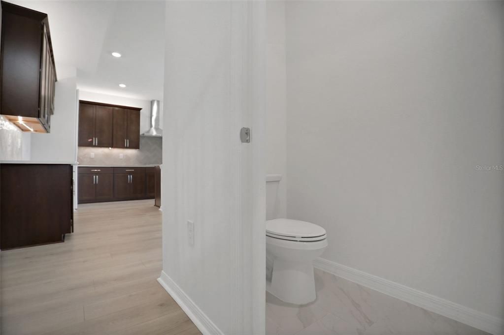 En Venta: $494,990 (4 camas, 3 baños, 2699 Pies cuadrados)