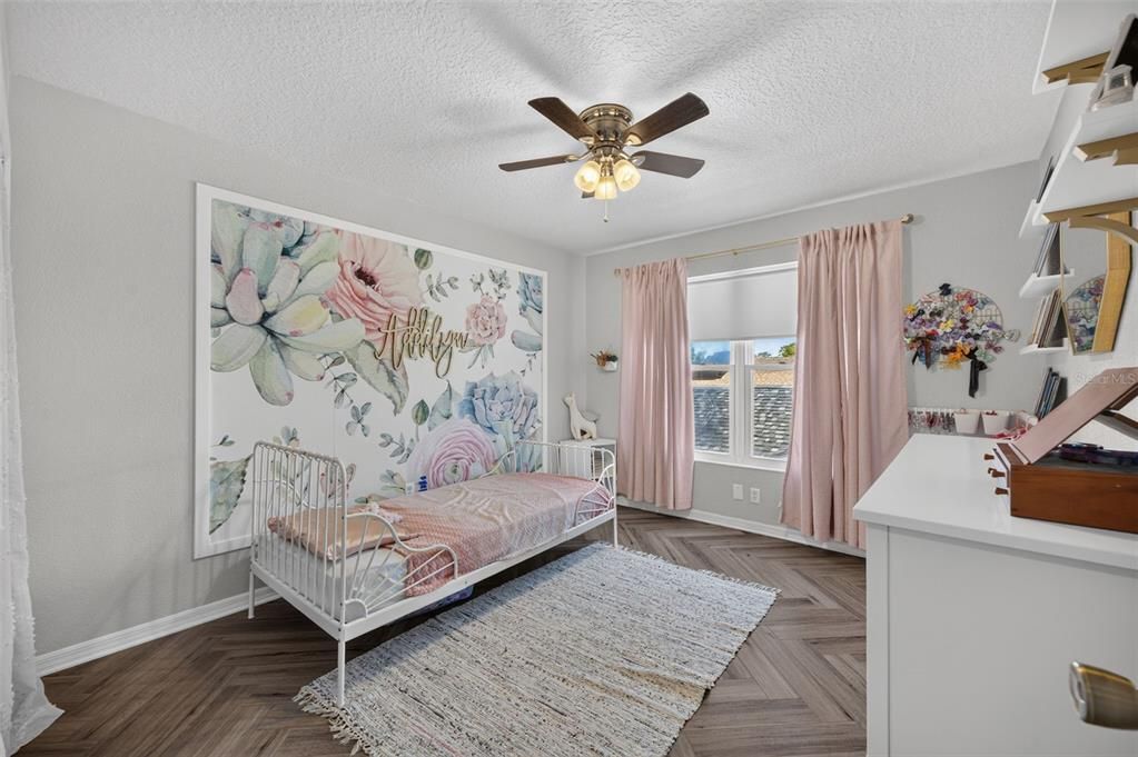 For Sale: $335,000 (3 beds, 2 baths, 1567 Square Feet)