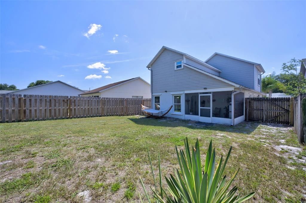 For Sale: $335,000 (3 beds, 2 baths, 1567 Square Feet)