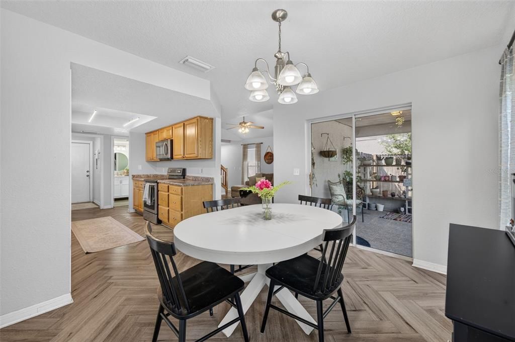 For Sale: $335,000 (3 beds, 2 baths, 1567 Square Feet)
