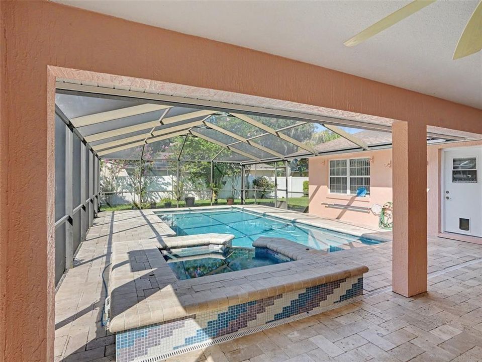 En Venta: $499,000 (3 camas, 3 baños, 2276 Pies cuadrados)
