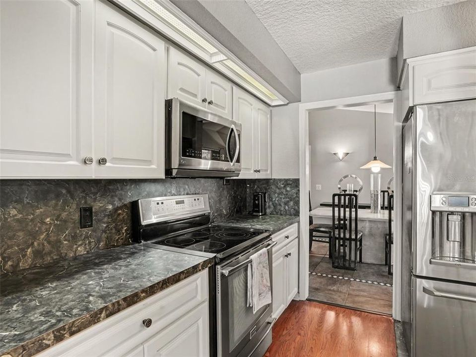 En Venta: $499,000 (3 camas, 3 baños, 2276 Pies cuadrados)
