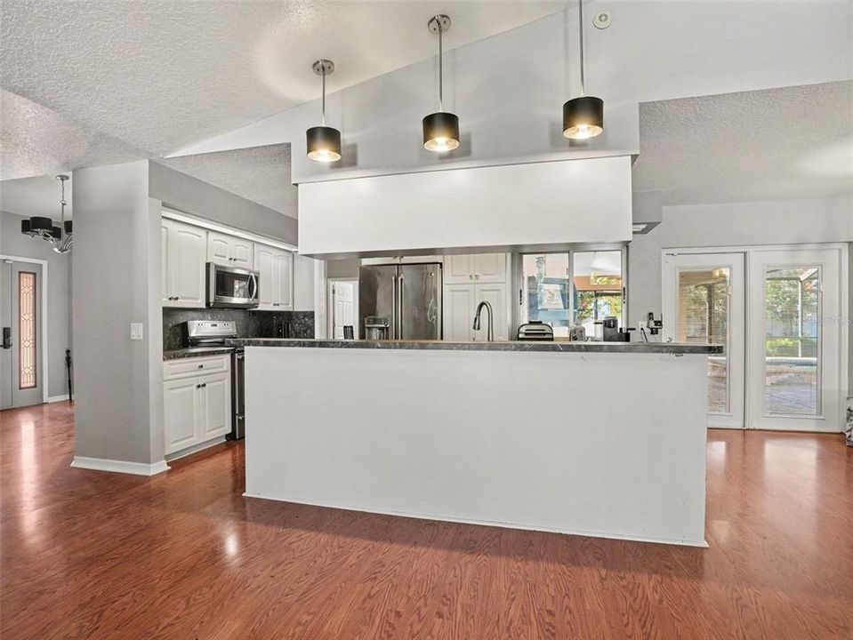 En Venta: $499,000 (3 camas, 3 baños, 2276 Pies cuadrados)