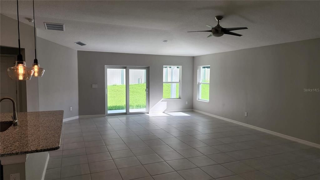 For Sale: $452,500 (4 beds, 2 baths, 1983 Square Feet)