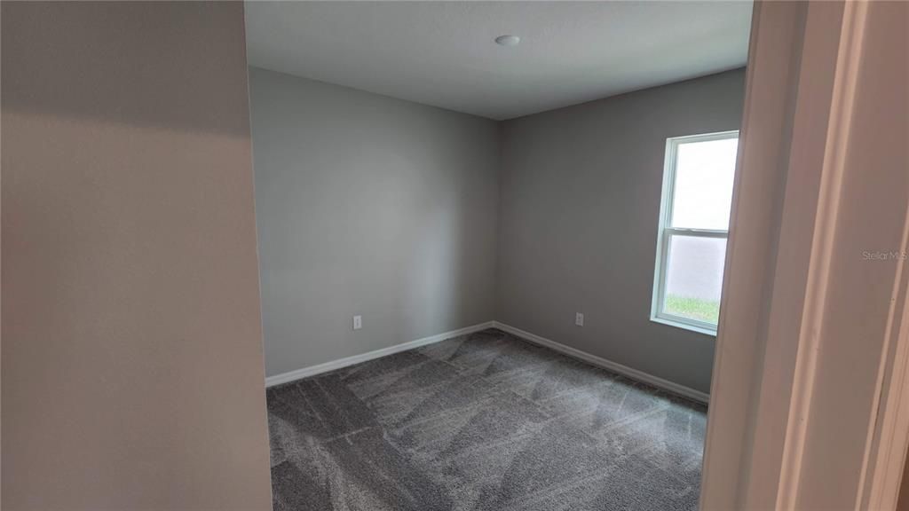 For Sale: $452,500 (4 beds, 2 baths, 1983 Square Feet)