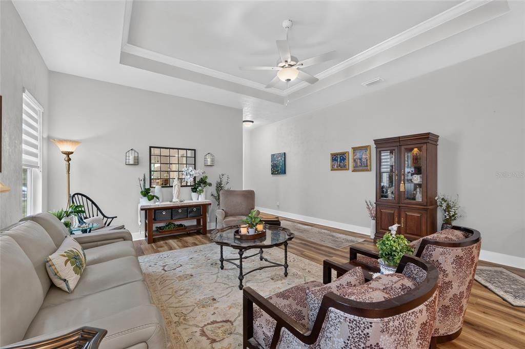 На продажу: $429,000 (3 спален, 2 ванн, 2016 Квадратных фут)
