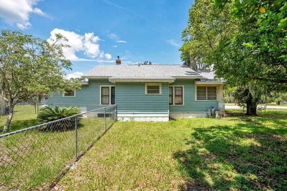For Sale: $124,900 (3 beds, 1 baths, 1008 Square Feet)