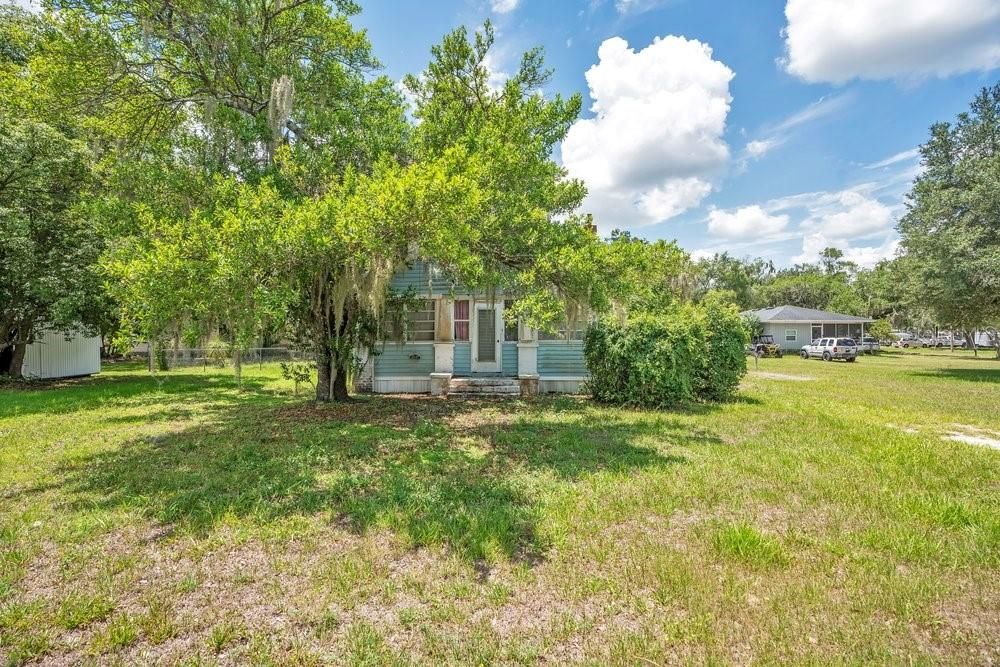 For Sale: $124,900 (3 beds, 1 baths, 1008 Square Feet)