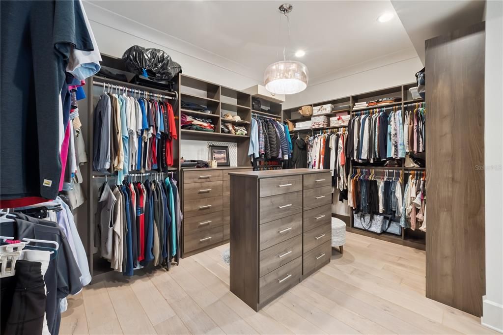 En Venta: $3,800,000 (5 camas, 5 baños, 5018 Pies cuadrados)