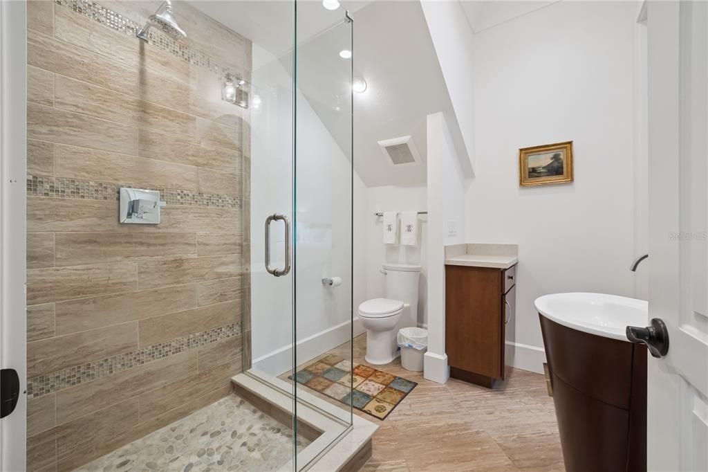 En Venta: $3,800,000 (5 camas, 5 baños, 5018 Pies cuadrados)