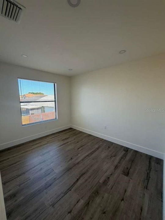 For Sale: $429,998 (4 beds, 2 baths, 1758 Square Feet)
