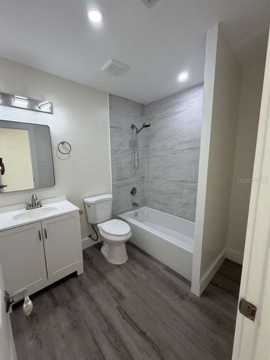 For Sale: $429,998 (4 beds, 2 baths, 1758 Square Feet)