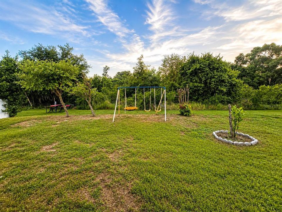 For Sale: $509,900 (6 beds, 3 baths, 3089 Square Feet)