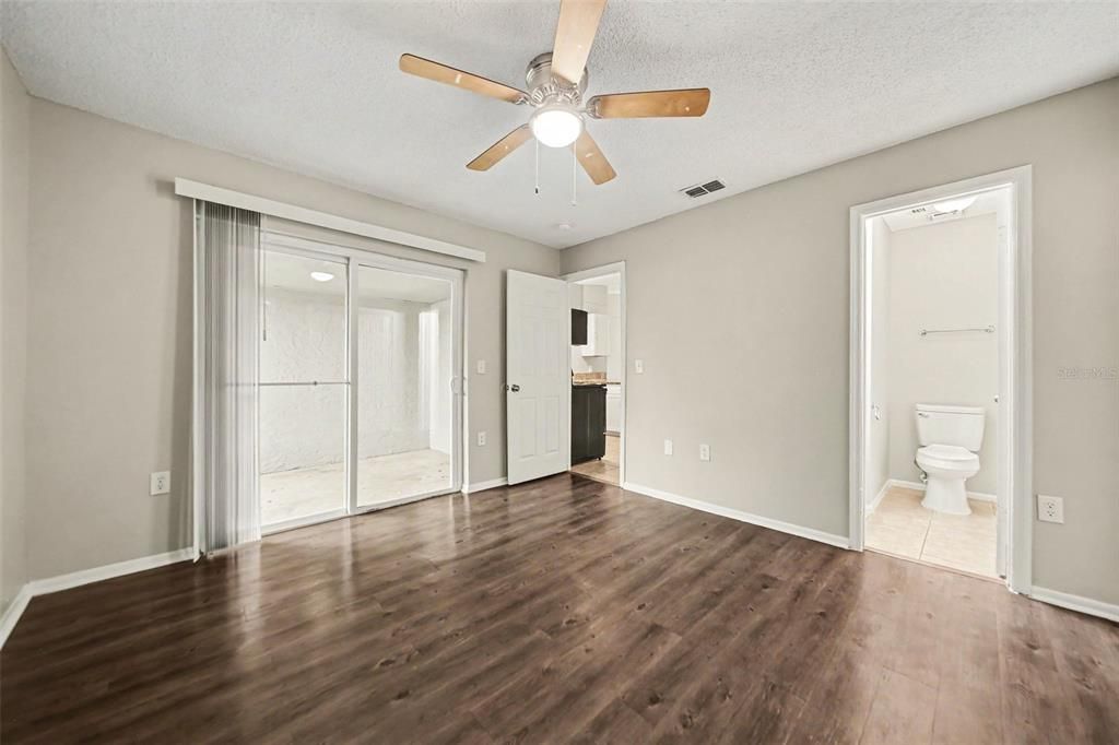 For Sale: $249,900 (3 beds, 2 baths, 1106 Square Feet)
