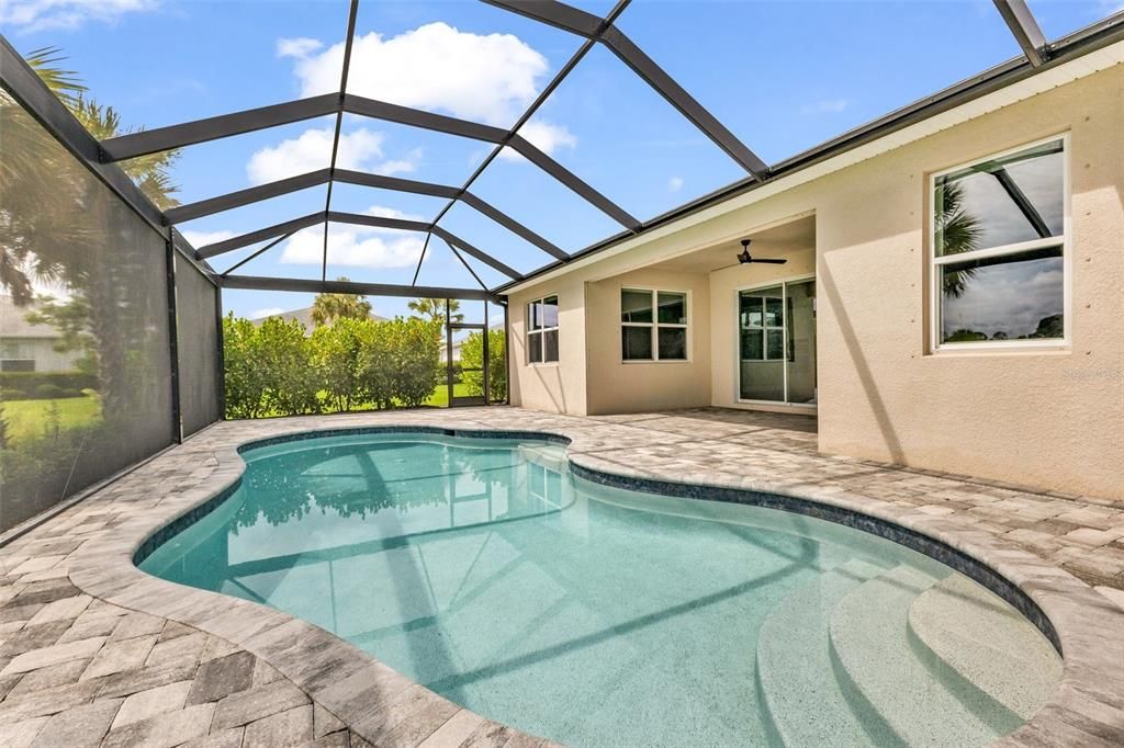For Sale: $549,400 (4 beds, 3 baths, 2488 Square Feet)