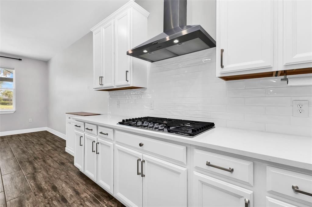 For Sale: $549,400 (4 beds, 3 baths, 2488 Square Feet)
