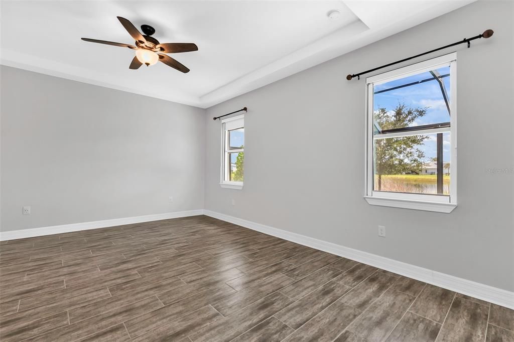 For Sale: $549,400 (4 beds, 3 baths, 2488 Square Feet)