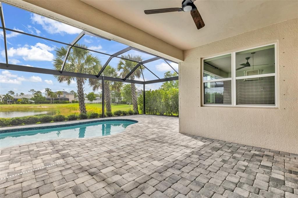 For Sale: $549,400 (4 beds, 3 baths, 2488 Square Feet)