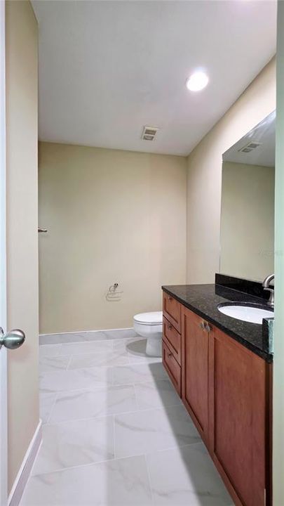 В аренду: $1,700 (2 спален, 2 ванн, 1126 Квадратных фут)