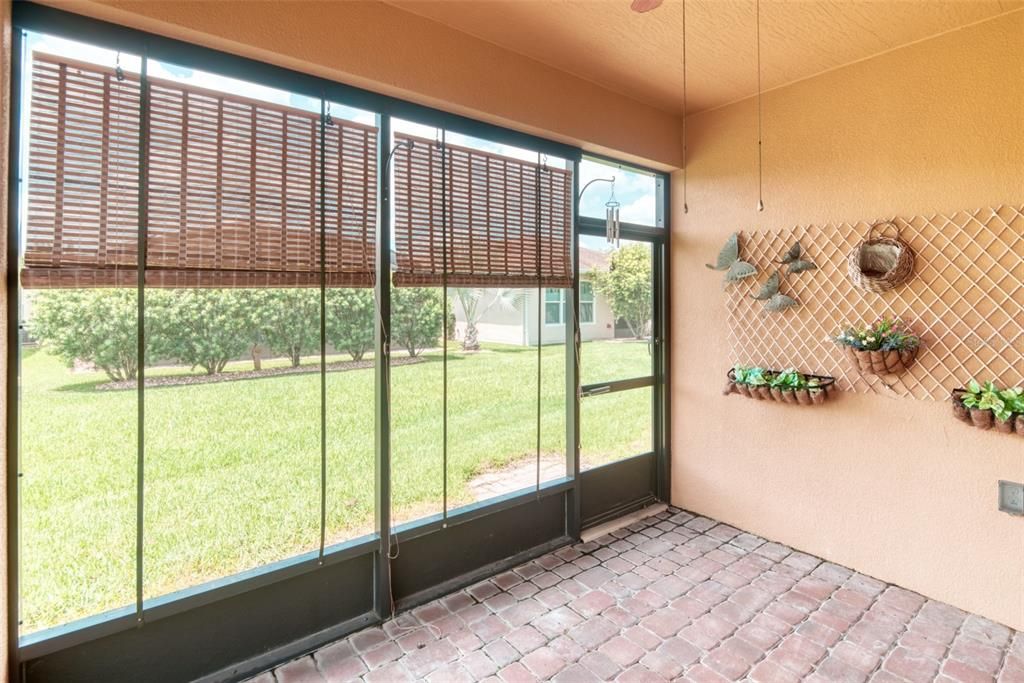 На продажу: $320,000 (2 спален, 2 ванн, 1719 Квадратных фут)