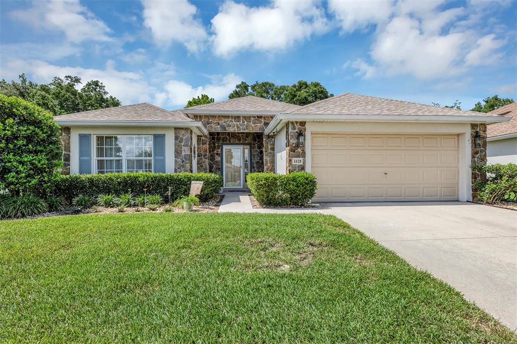 For Sale: $297,500 (3 beds, 2 baths, 1714 Square Feet)