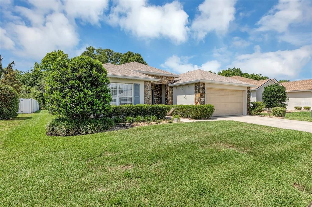 For Sale: $297,500 (3 beds, 2 baths, 1714 Square Feet)