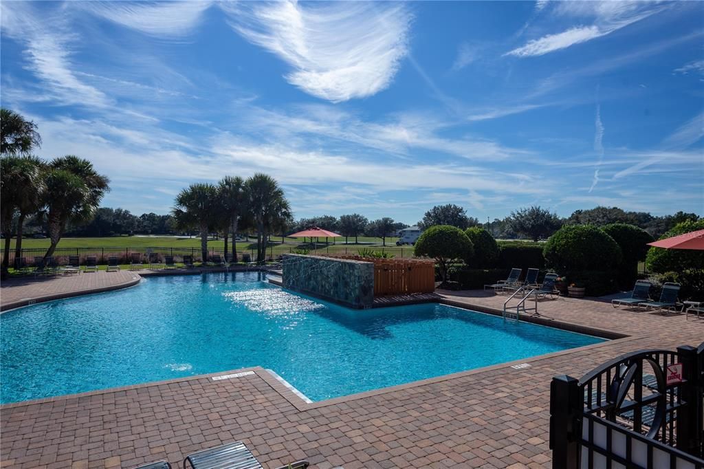 For Sale: $297,500 (3 beds, 2 baths, 1714 Square Feet)
