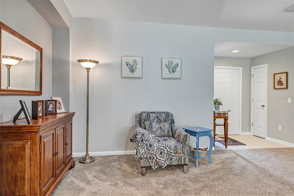For Sale: $297,500 (3 beds, 2 baths, 1714 Square Feet)