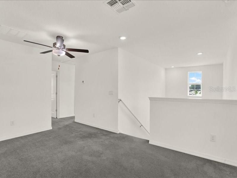 For Rent: $2,395 (4 beds, 2 baths, 1870 Square Feet)