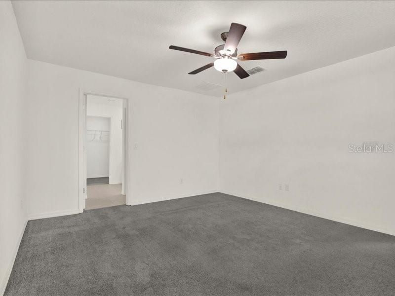 For Rent: $2,395 (4 beds, 2 baths, 1870 Square Feet)