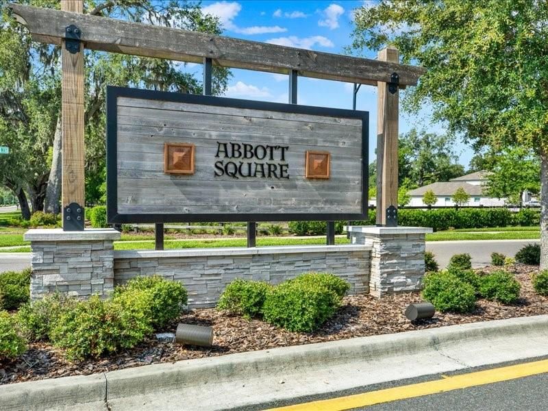 For Rent: $2,395 (4 beds, 2 baths, 1870 Square Feet)