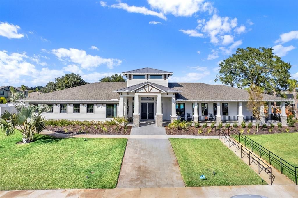 For Rent: $2,395 (4 beds, 2 baths, 1870 Square Feet)
