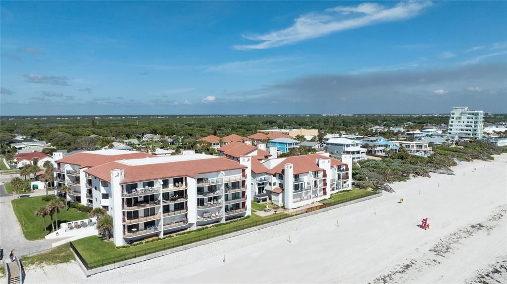 For Sale: $699,999 (3 beds, 2 baths, 1488 Square Feet)