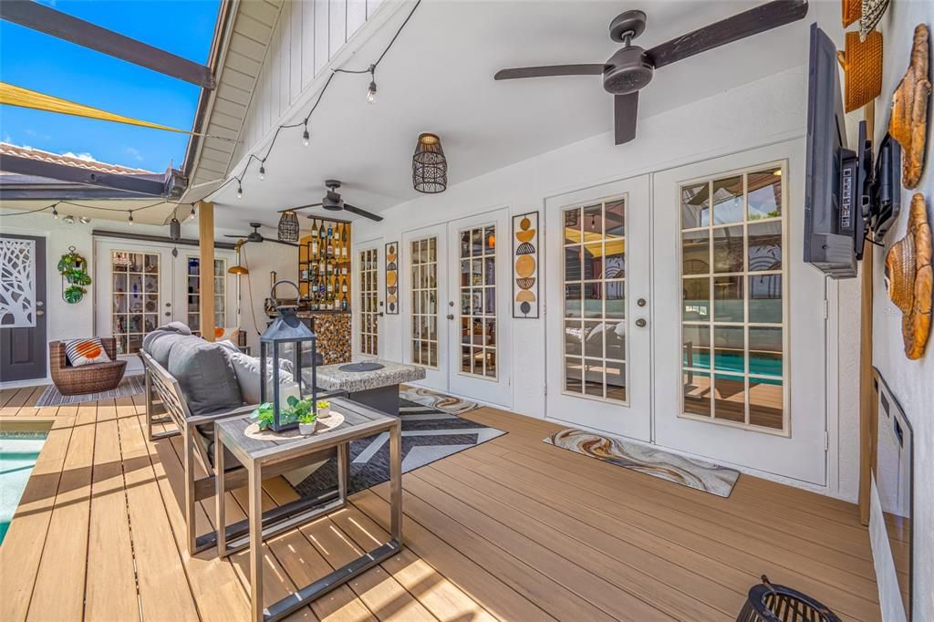 For Sale: $583,000 (3 beds, 2 baths, 1572 Square Feet)