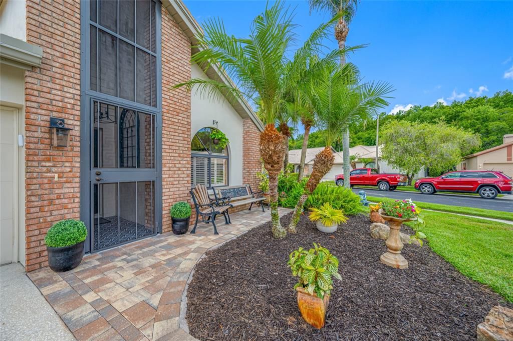 For Sale: $583,000 (3 beds, 2 baths, 1572 Square Feet)