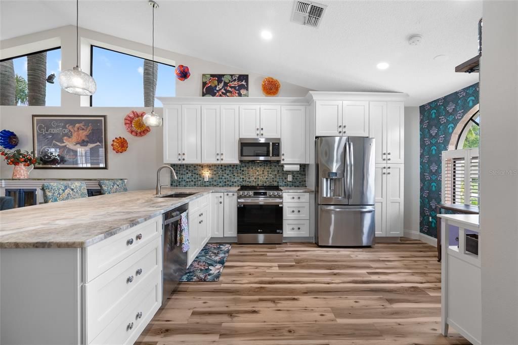 For Sale: $583,000 (3 beds, 2 baths, 1572 Square Feet)