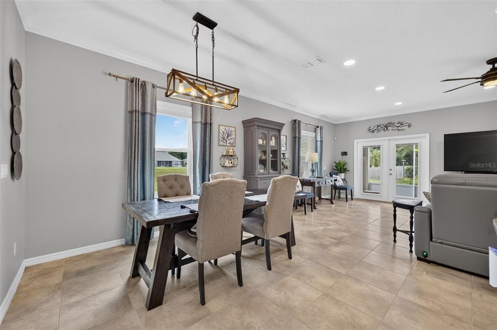 For Sale: $540,000 (5 beds, 3 baths, 3186 Square Feet)