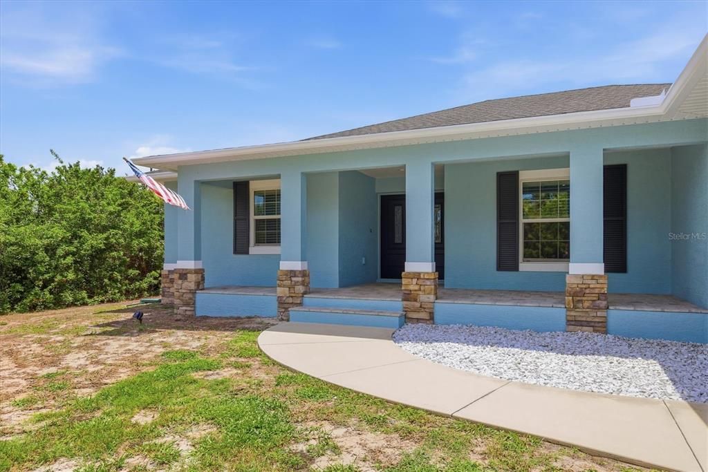 For Sale: $475,000 (3 beds, 2 baths, 1867 Square Feet)
