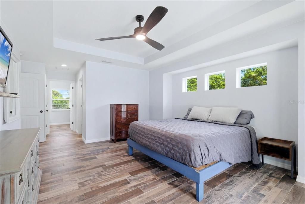 For Sale: $475,000 (3 beds, 2 baths, 1867 Square Feet)