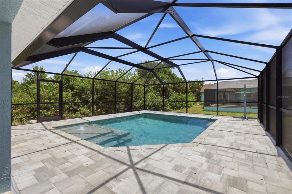 For Sale: $475,000 (3 beds, 2 baths, 1867 Square Feet)
