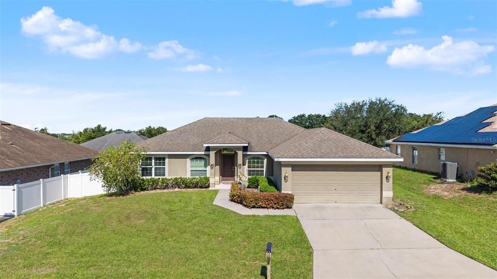 For Sale: $374,900 (3 beds, 2 baths, 1854 Square Feet)