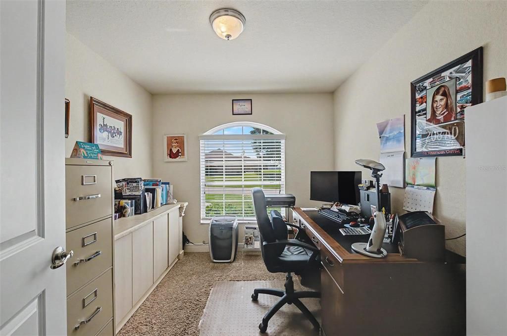 For Sale: $374,900 (3 beds, 2 baths, 1854 Square Feet)