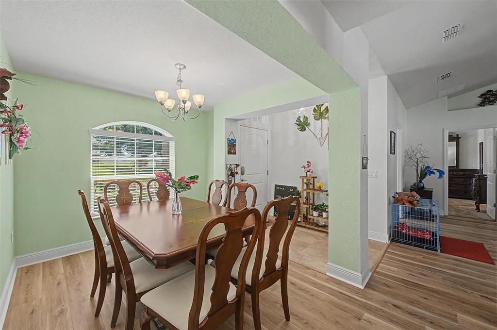 For Sale: $374,900 (3 beds, 2 baths, 1854 Square Feet)