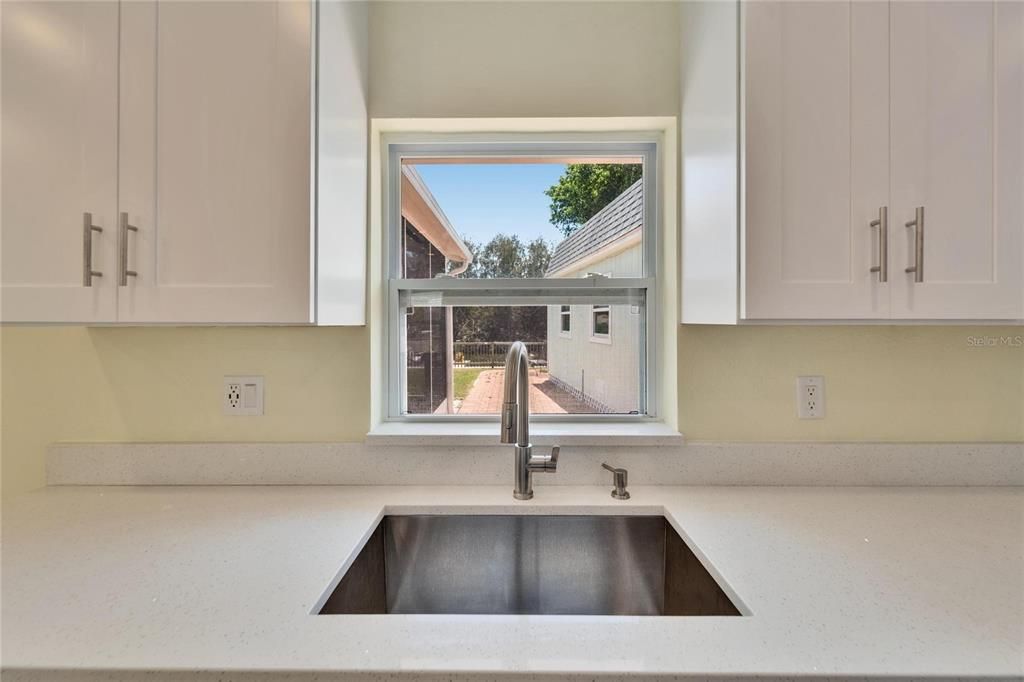 For Sale: $515,000 (3 beds, 2 baths, 1350 Square Feet)
