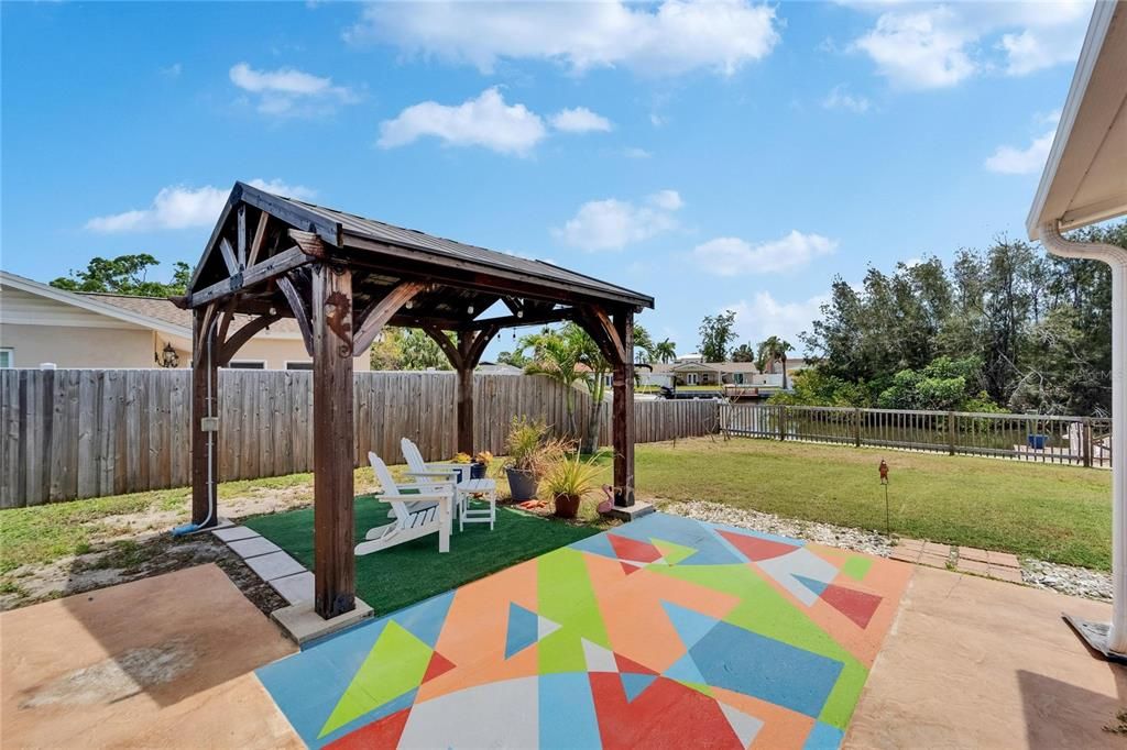 For Sale: $515,000 (3 beds, 2 baths, 1350 Square Feet)